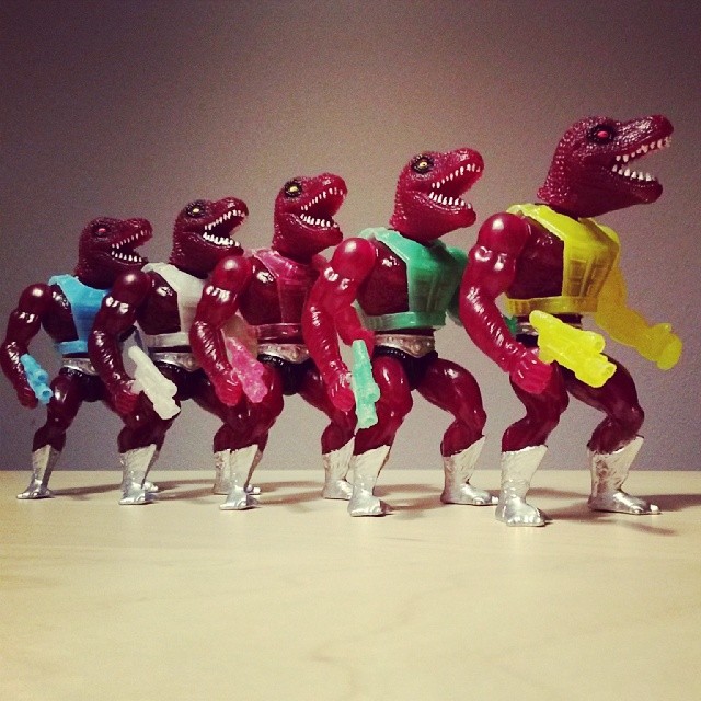 5 lazer saurs